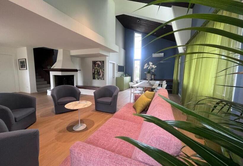 مبيت وإفطار Villa Pronti Santarcangelo   Rimini