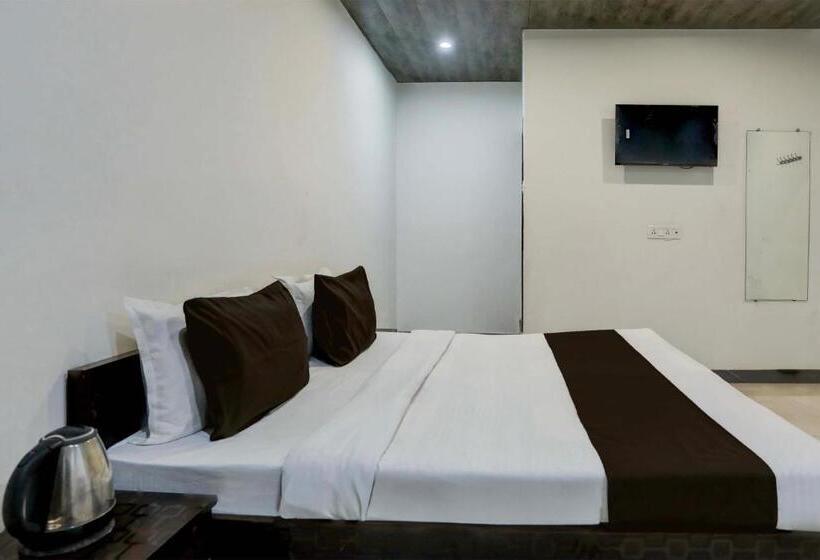 Oyo Flagship Saadar Hotel And Banquet