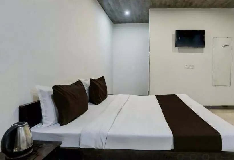 Oyo Flagship Saadar Hotel And Banquet