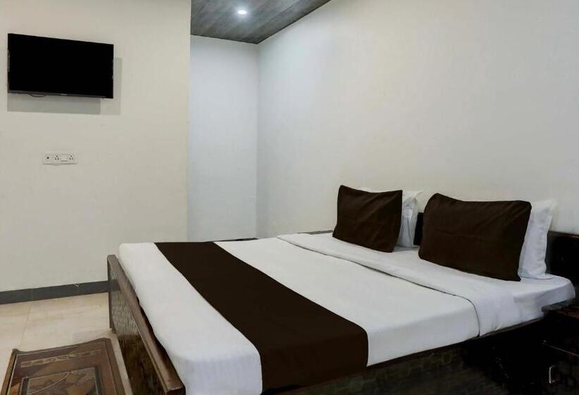 Oyo Flagship Saadar Hotel And Banquet