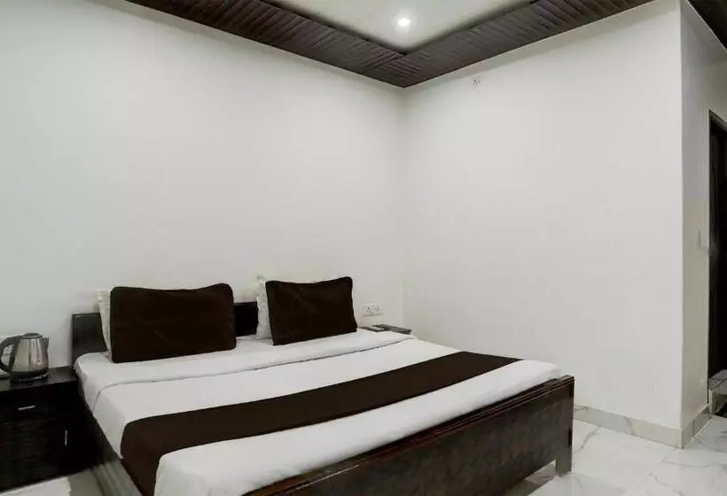Oyo Flagship Saadar Hotel And Banquet