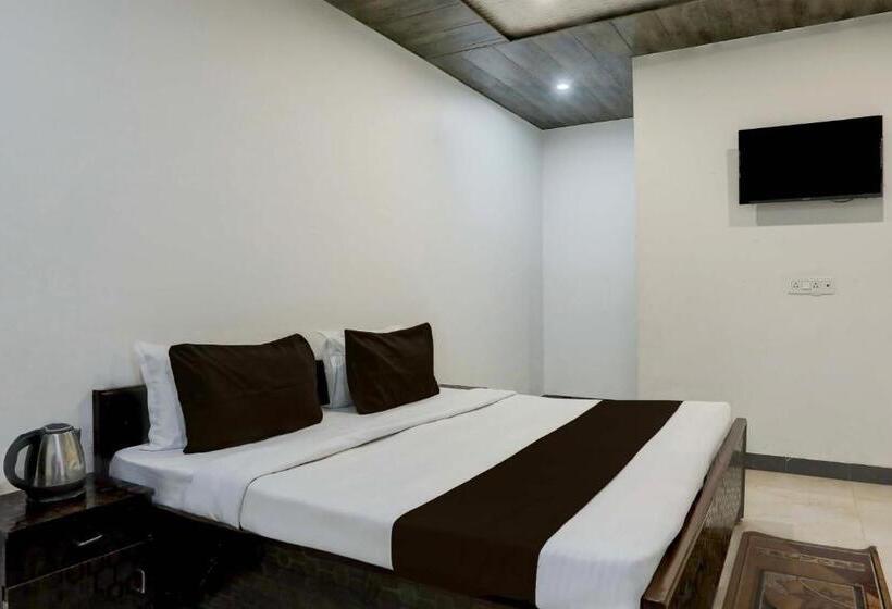 Oyo Flagship Saadar Hotel And Banquet