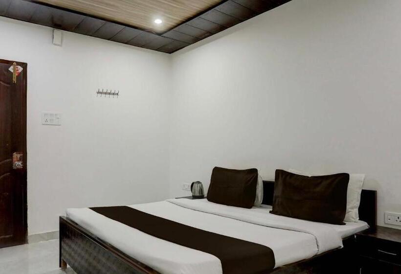 Oyo Flagship Saadar Hotel And Banquet