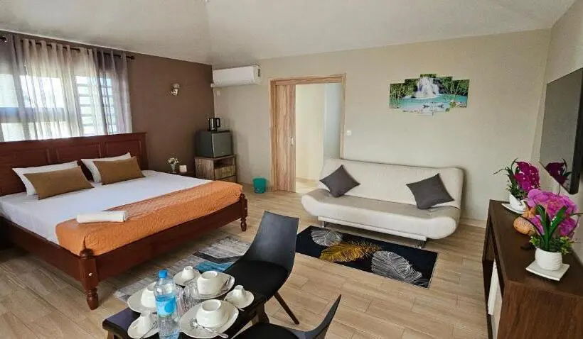 پانسیون Luxury Villa
