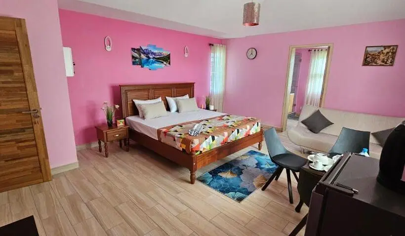 پانسیون Luxury Villa