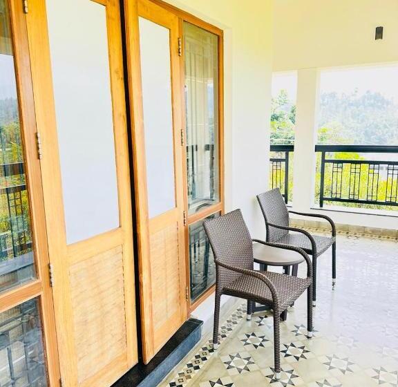 פנסיון Tarang Holiday Homes