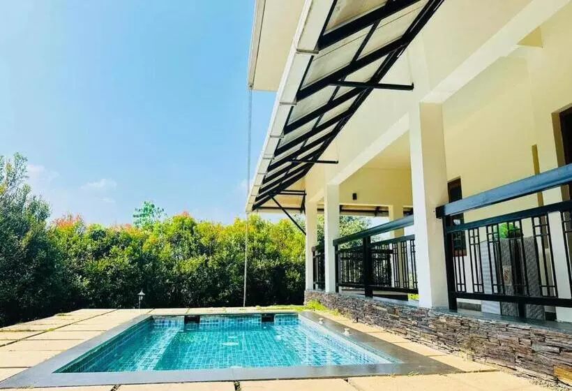 ペンション Tarang Holiday Homes