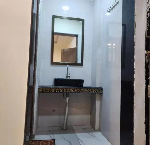 Hotelli Kanhaiya & Restaurant