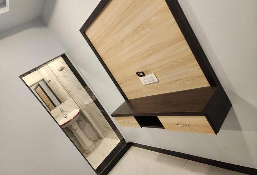 Hotel Kanhaiya & Restaurant