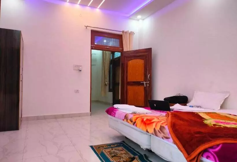 Hotelli Shivaay Garden