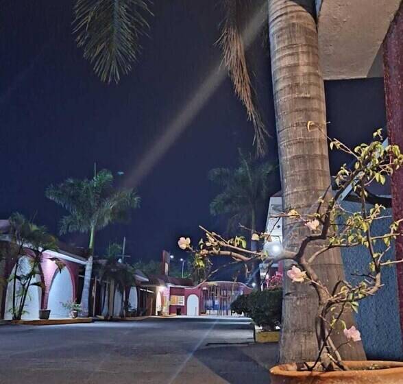 Motel Harrisson Villas & Suites Cuautla