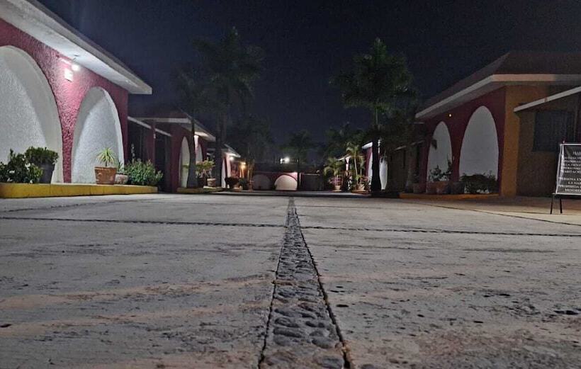 Motel Harrisson Villas & Suites Cuautla