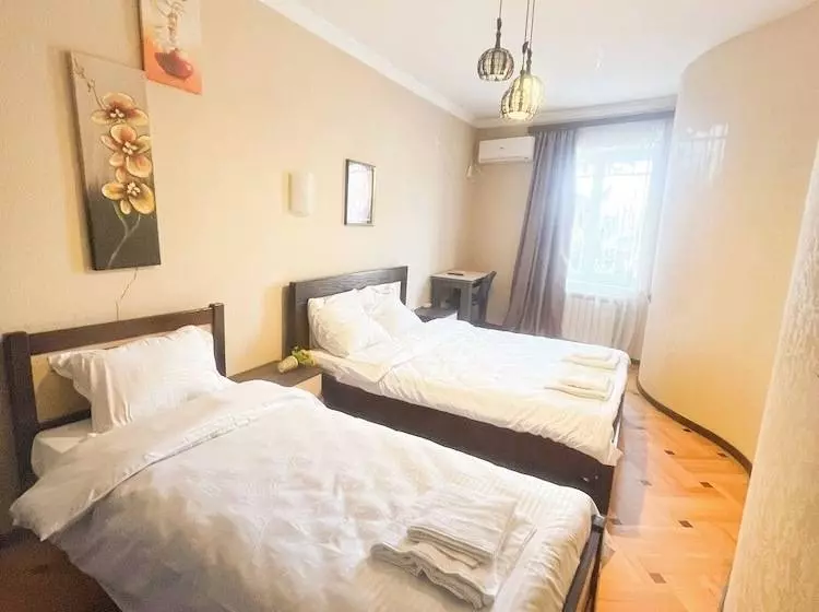 هتل Vila In