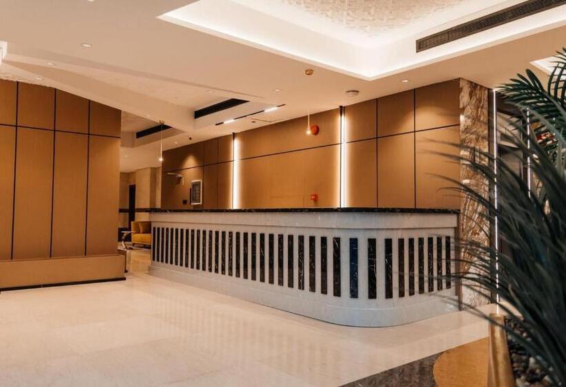 Отель Capital Guest