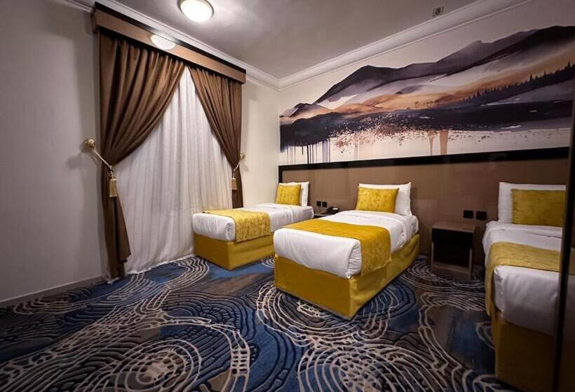 Отель Capital Guest