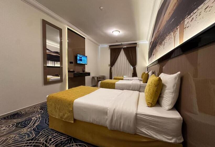 Отель Capital Guest