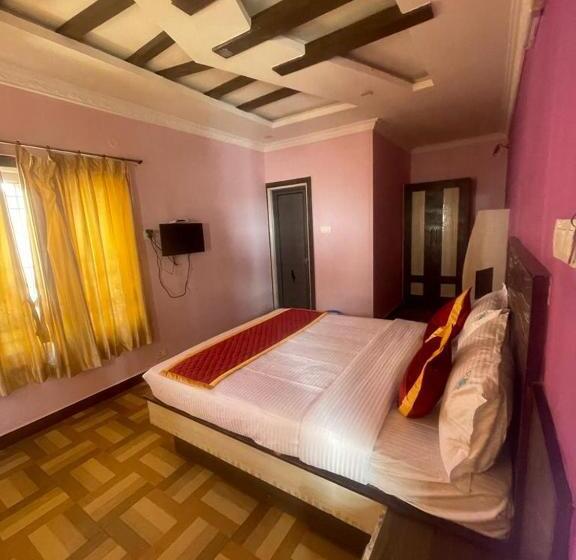 Отель Hideaway Palace