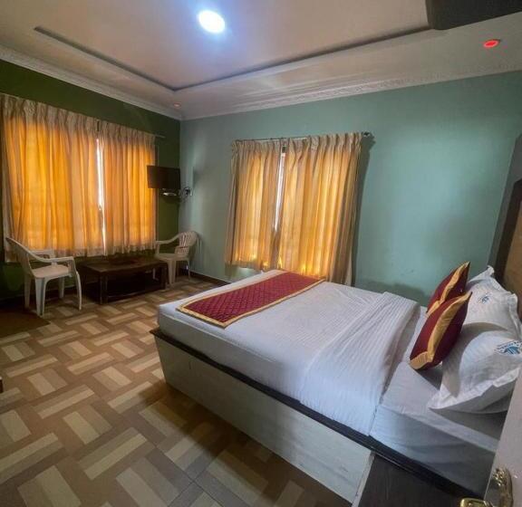 Отель Hideaway Palace