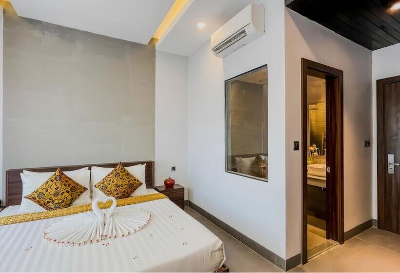 Szálloda The Luxury