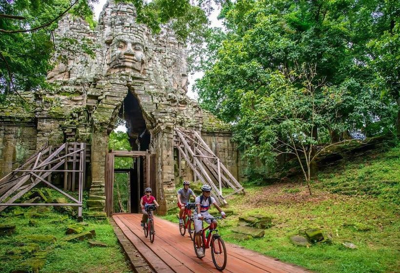 Szálloda The Luxury