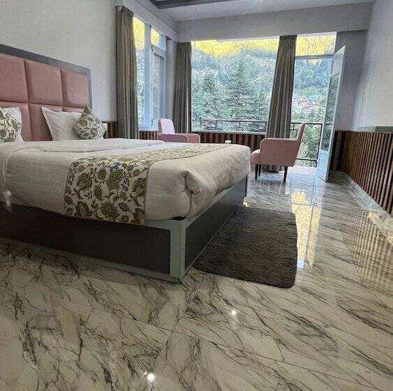 Otel Apple Flower, By Manali Mall Road Resorts, Near Hadimba Temple