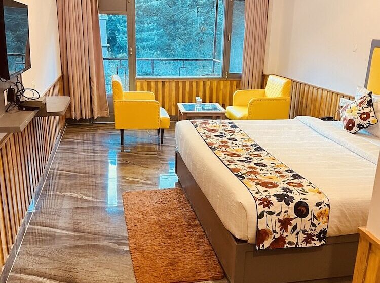 Otel Apple Flower, By Manali Mall Road Resorts, Near Hadimba Temple