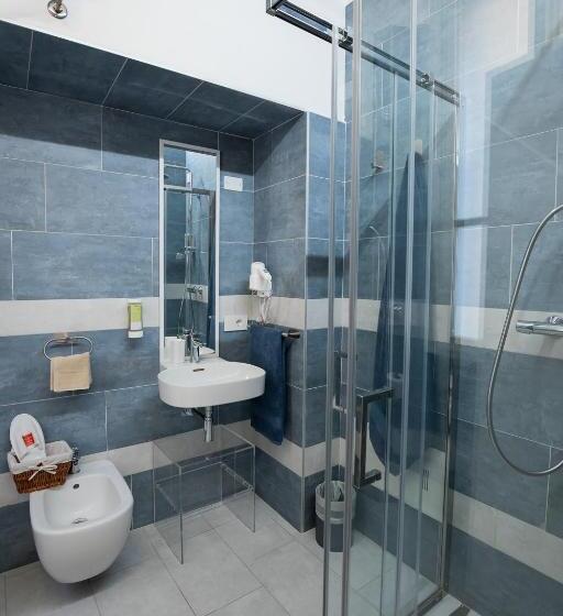 تختخواب و صبحانه Locanda Del Centrale