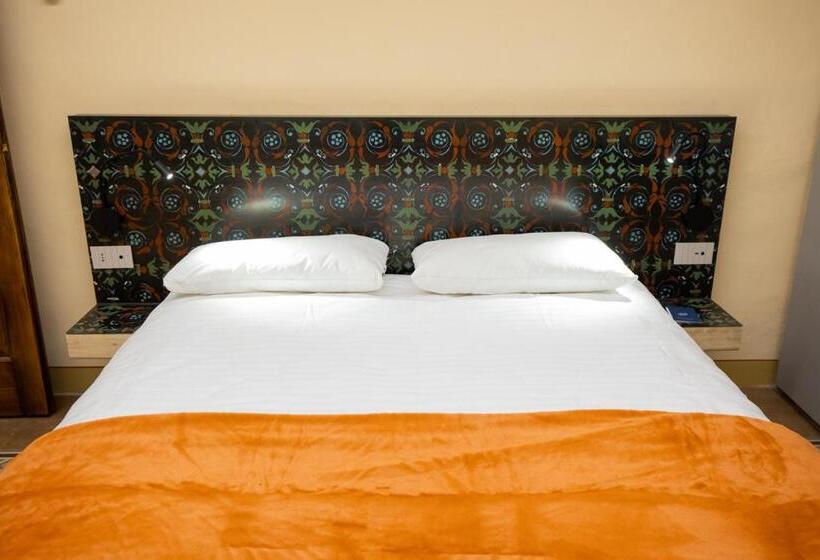 تختخواب و صبحانه Locanda Del Centrale