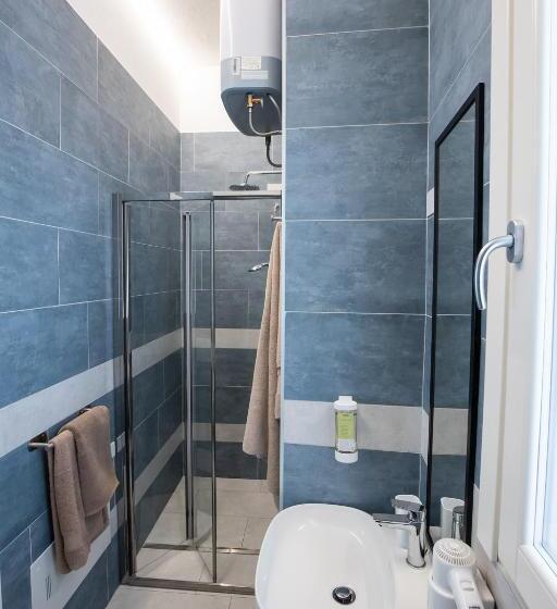 تختخواب و صبحانه Locanda Del Centrale