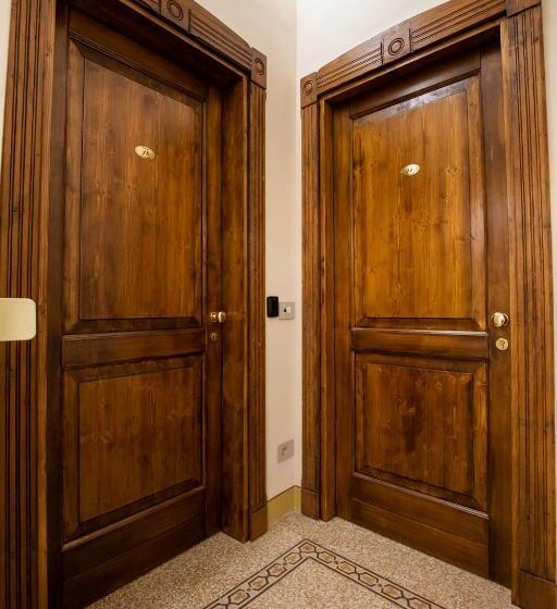 تختخواب و صبحانه Locanda Del Centrale