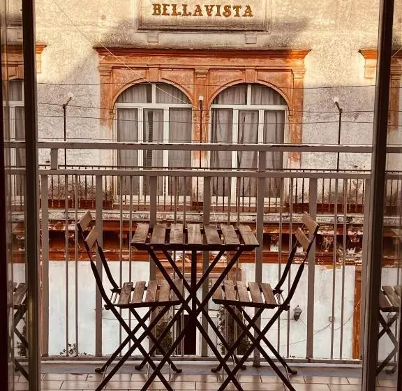 ベッドアンドブレックファースト Napoli Sea View