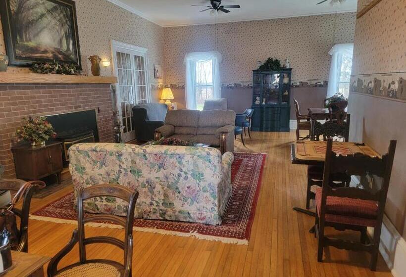 Josephine S Bed & Breakfast