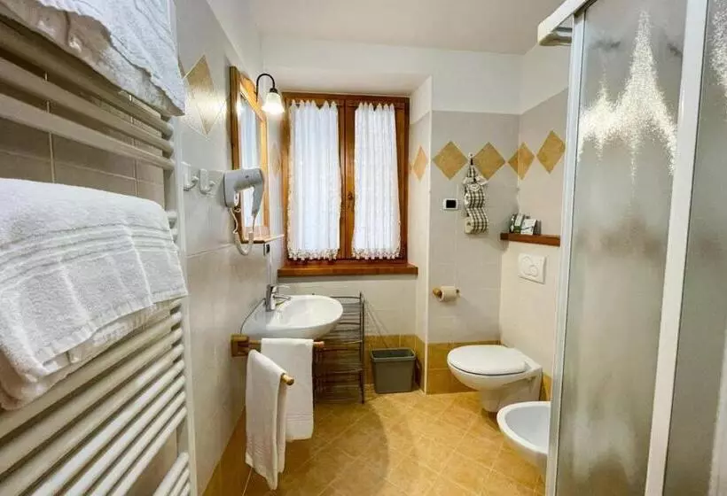 Aamiaismajoitus (B&B) Room & Breakfast Cà Mea Dina