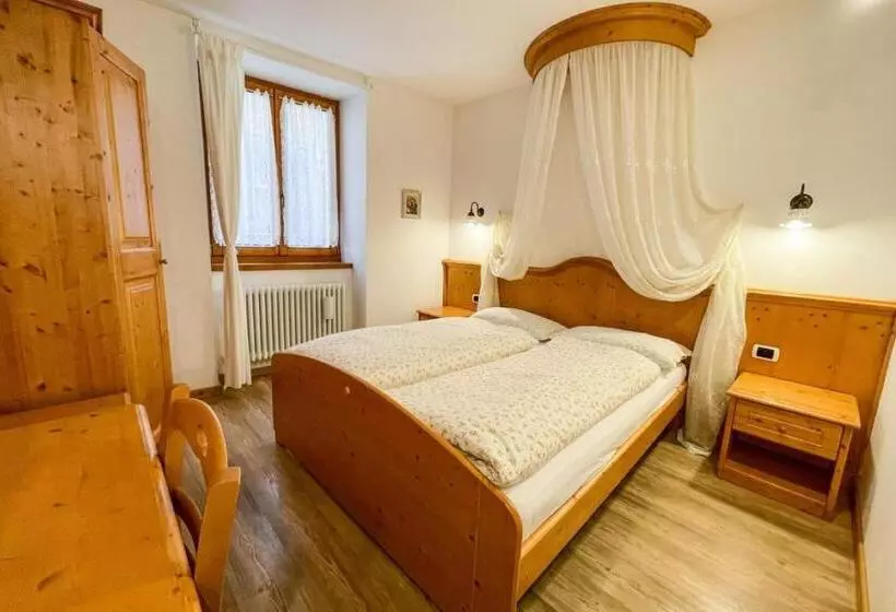 Aamiaismajoitus (B&B) Room & Breakfast Cà Mea Dina