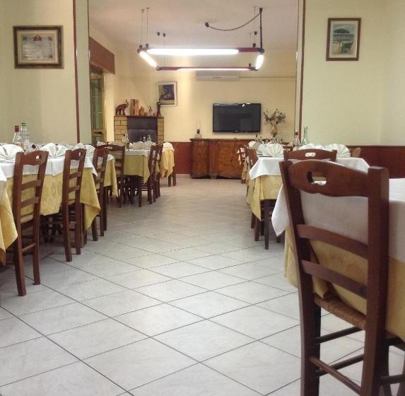 Отель 4 Lampioni