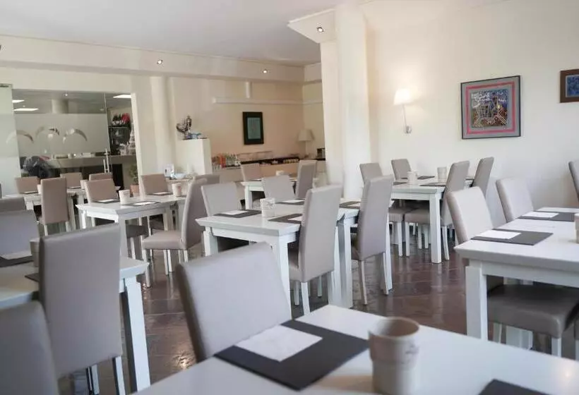 Hotelli Al Ponte Garnì