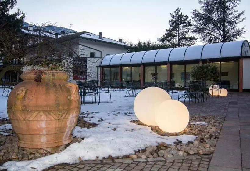 Hotelli Al Ponte Garnì