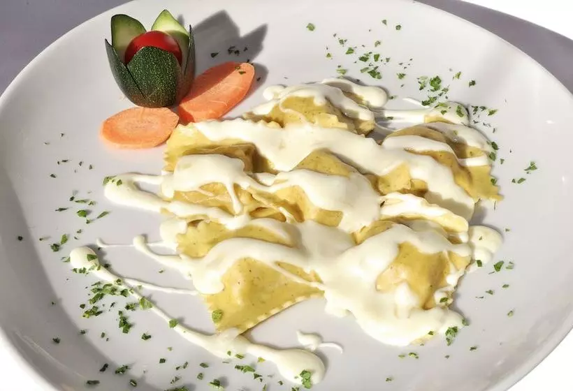 Hotelli Albergo Antico