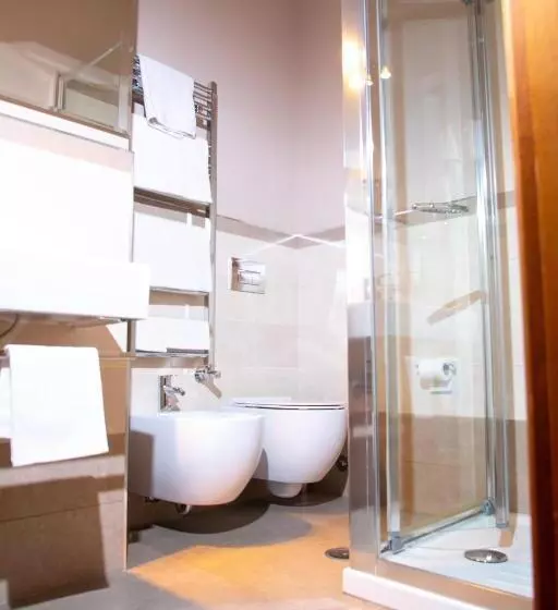 Hotelli Albergo Dei Leoni