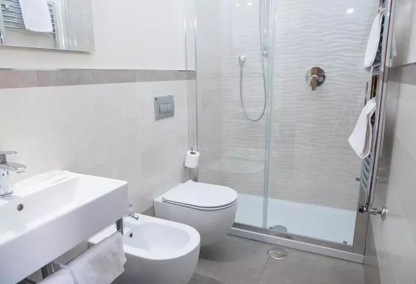 Hotelli Albergo Dei Leoni