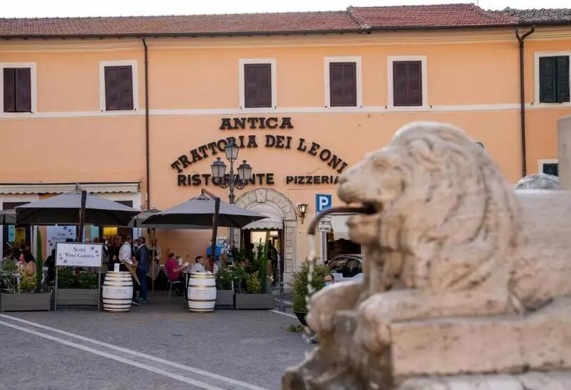 Hotelli Albergo Dei Leoni