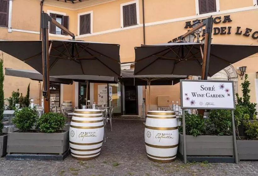 Hotelli Albergo Dei Leoni