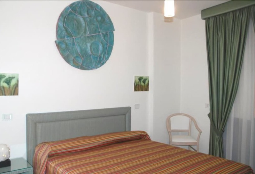 호텔 Albergo Le Dodici Lune