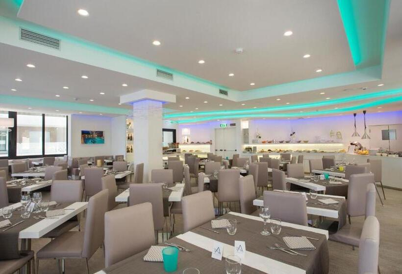 בית מלון כפרי Ambassador