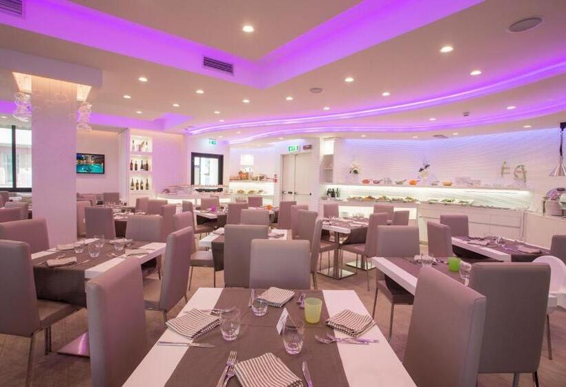 בית מלון כפרי Ambassador