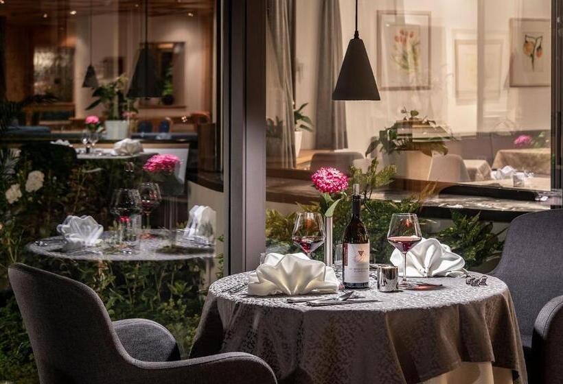 Hotel Baumgartner S Blumen