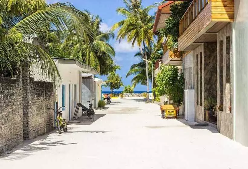 هتل Coconut Tree Hulhuvilla Beach