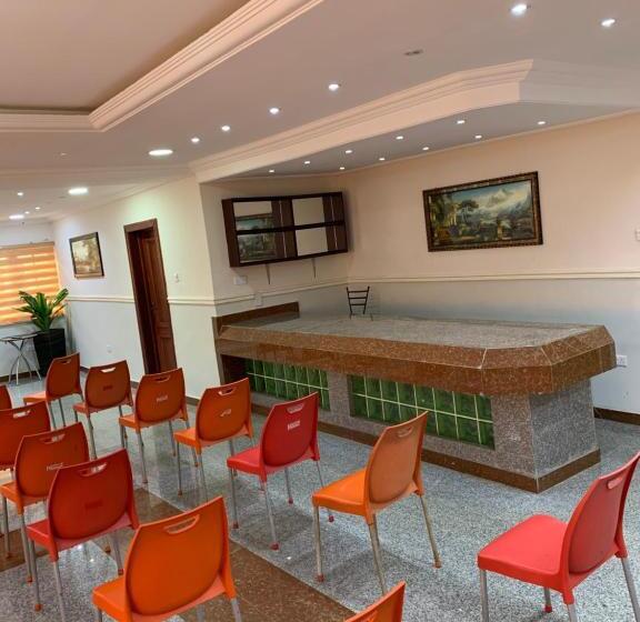 Conference Hotel & Suites Ijebu