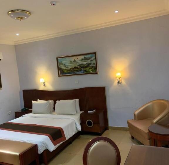 Conference Hotel & Suites Ijebu