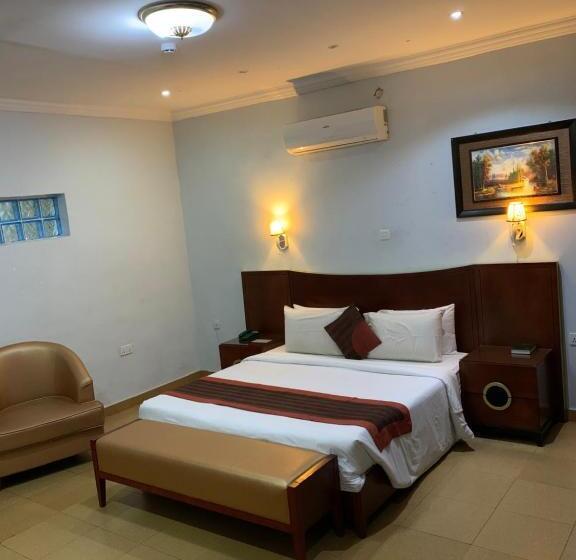 Conference Hotel & Suites Ijebu